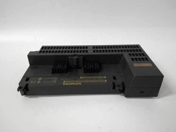 Alimentatore Siemens ET 200L DO 32xDC24V 0.5A – Modulo Usato 193-1CL00-0XA0